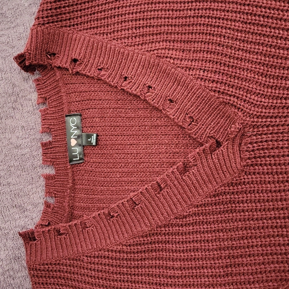 Cropped Sweater - Picture 3 of 4